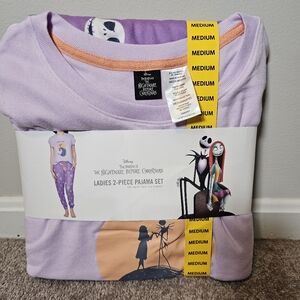 WOMEN'S 2 PC DISNEY NIGHTMARE BEFORE CHRISTMAS PAJAMA SET NEW SIZE MEDIUM